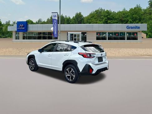 Used 2024 Subaru Crosstrek 2.0i Premium AWD/4WD image 9