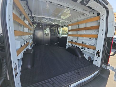 Used 2024 Ford Transit 250 Low Roof w/ Exterior Upgrade Package image 26