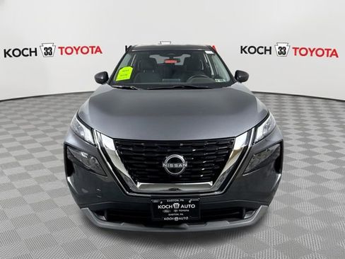 Used 2023 Nissan Rogue S image 3