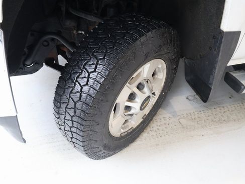 Used 2015 Chevrolet Silverado 2500 LT w/ LT Convenience Package image 40