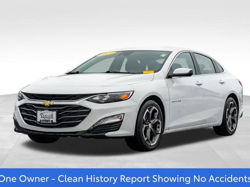 Used 2023 Chevrolet Malibu LT image 3