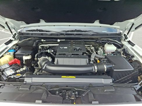 Used 2022 Nissan Frontier SV w/ Technology Package AWD/4WD image 26
