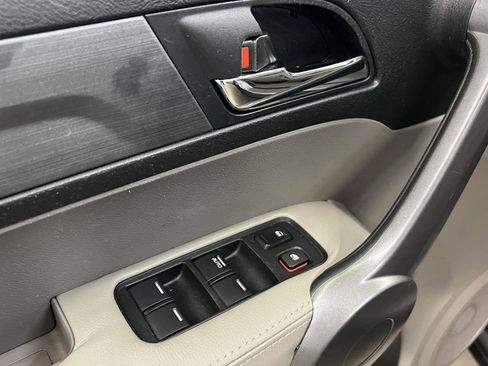 Used 2009 Honda CR-V EX-L image 16