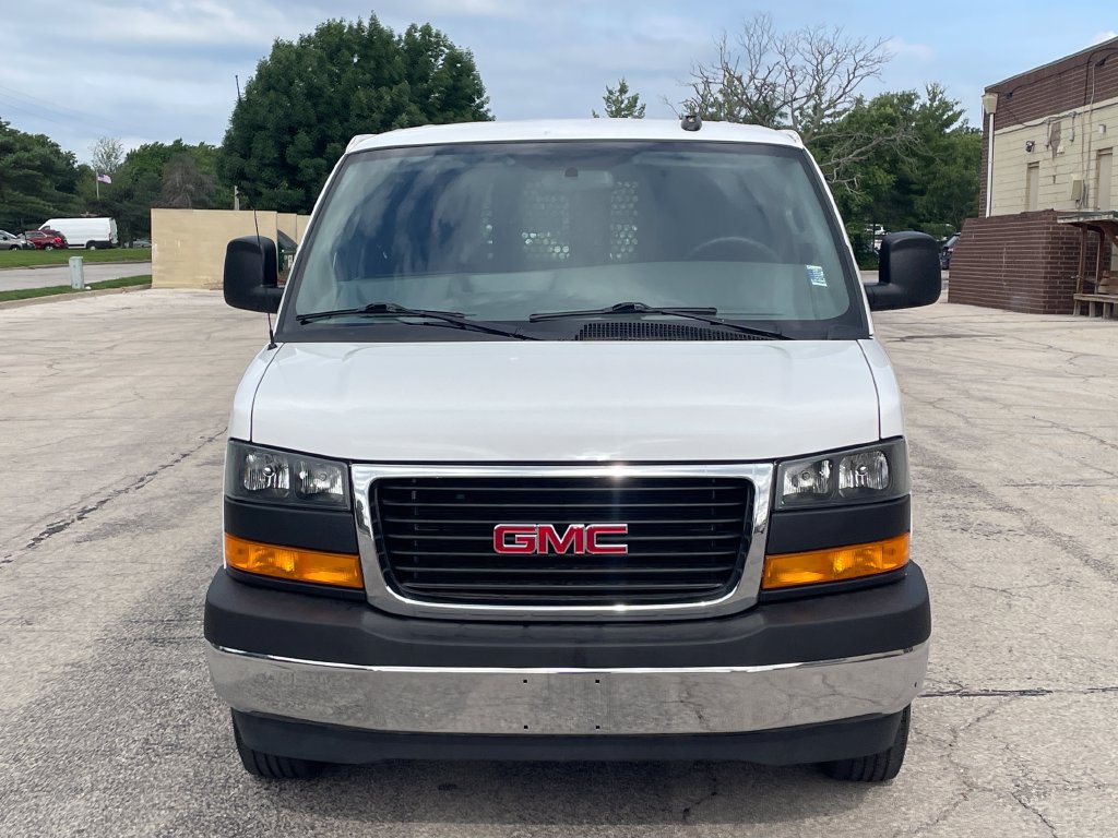 Used 2024 GMC Savana 2500 w/ Driver Convenience Package RWD image 8
