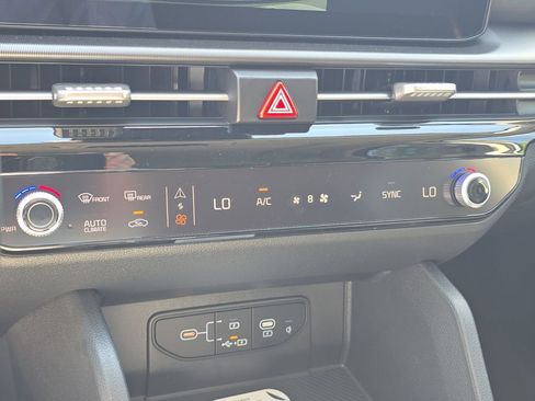 New 2026 Kia Sportage EX image 26