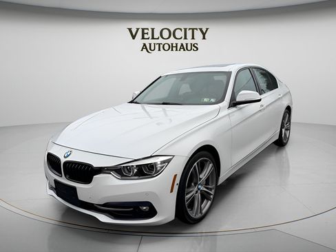 Used 2017 BMW 340i xDrive Sedan AWD/4WD image 3