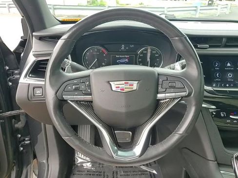 Used 2020 Cadillac XT6 Sport image 16