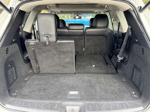 Used 2020 Nissan Pathfinder Platinum w/ Cargo Package image 38