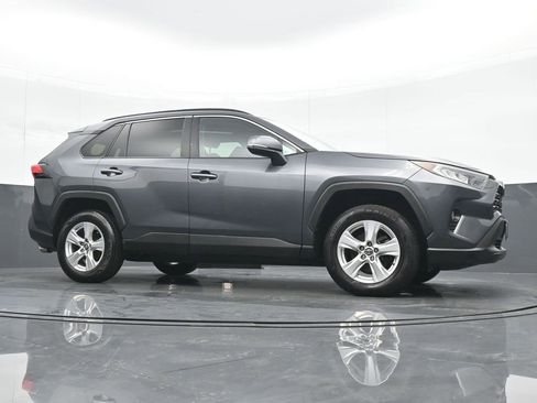 Used 2020 Toyota RAV4 XLE image 23