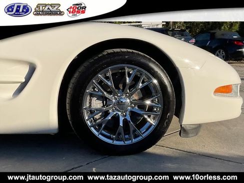 Used 2002 Chevrolet Corvette Convertible w/ Preferred Equipment Group2 RWD image 8