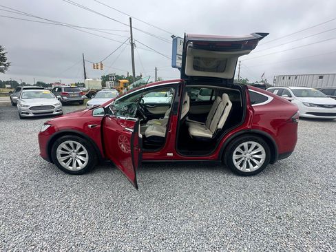 Used 2017 Tesla Model X 100D AWD/4WD image 9