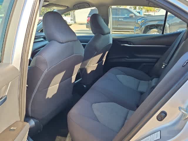 Used 2022 Toyota Camry LE FWD image 16