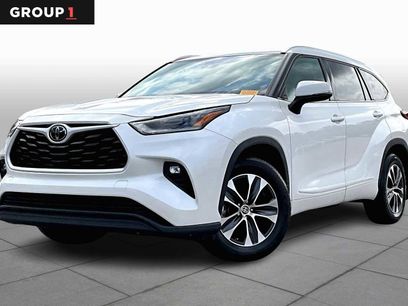 Used 2021 Toyota Highlander XLE