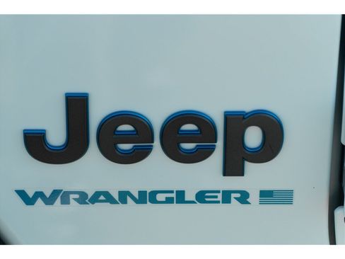 Used 2023 Jeep Wrangler Unlimited Rubicon 4xe AWD/4WD image 14