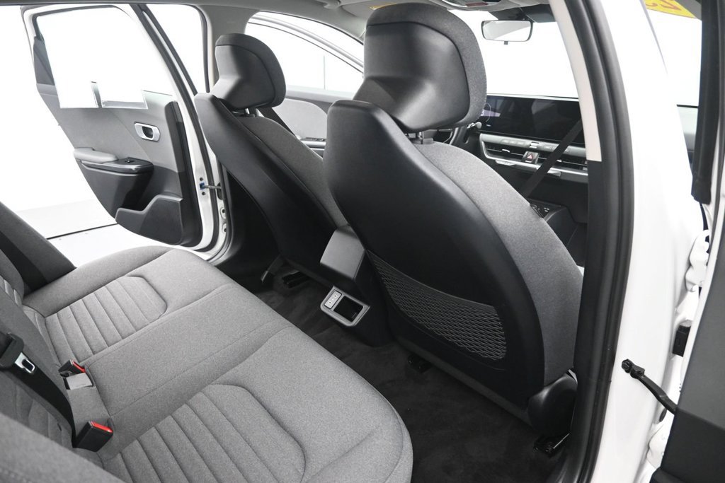 Used 2025 Kia K4 EX FWD image 18
