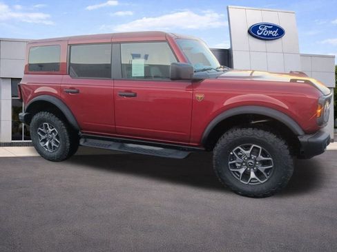 New 2025 Ford Bronco Badlands image 16