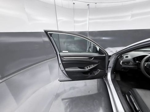 Used 2020 Honda Accord LX image 26