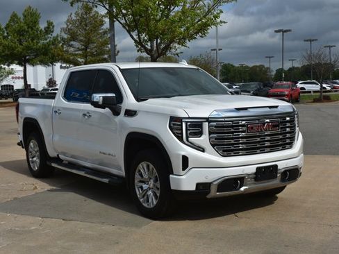 Used 2023 GMC Sierra 1500 Denali w/ Technology Package image 3