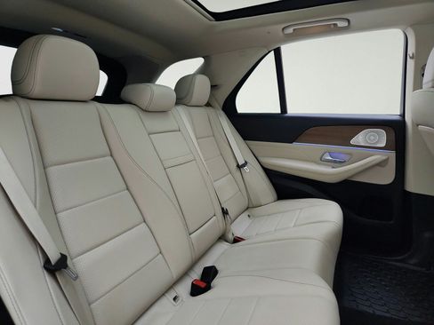 Certified 2024 Mercedes-Benz GLE 350 4MATIC image 33