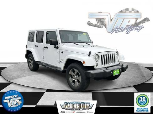 Certified 2017 Jeep Wrangler Unlimited Sahara w/ Dual Top Group image 1