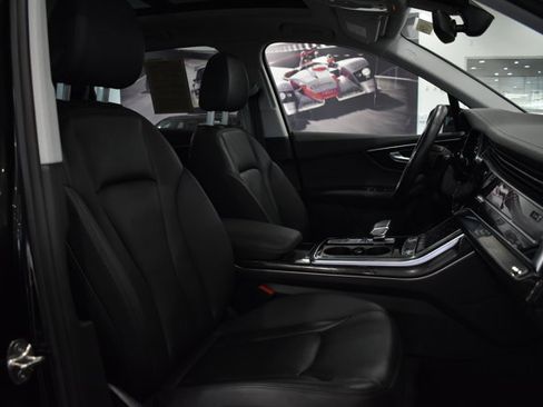 Used 2023 Audi Q7 2.0T Premium w/ Towing Package image 29