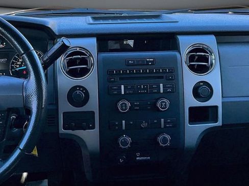 Used 2011 Ford F150 XLT w/ XLT Chrome Pkg image 10