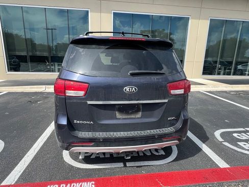 Used 2018 Kia Sedona SX Limited FWD image 4