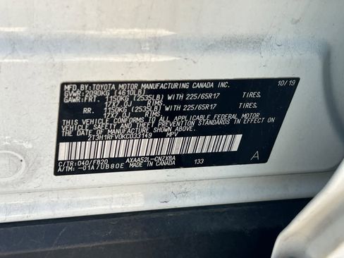 Used 2019 Toyota RAV4 LE FWD image 28
