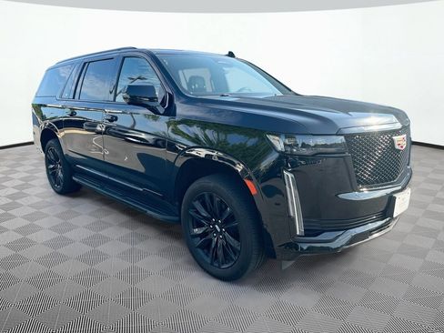 Used 2022 Cadillac Escalade ESV Sport w/ Touring Package AWD/4WD image 3