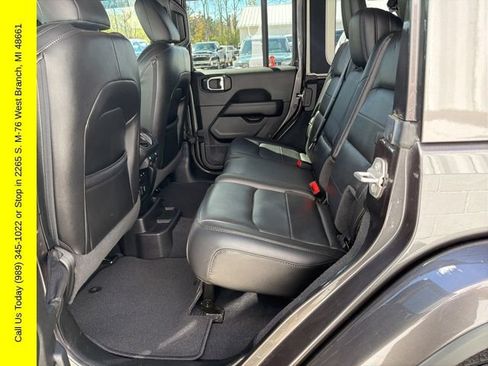 Used 2021 Jeep Wrangler Unlimited Sahara AWD/4WD image 11