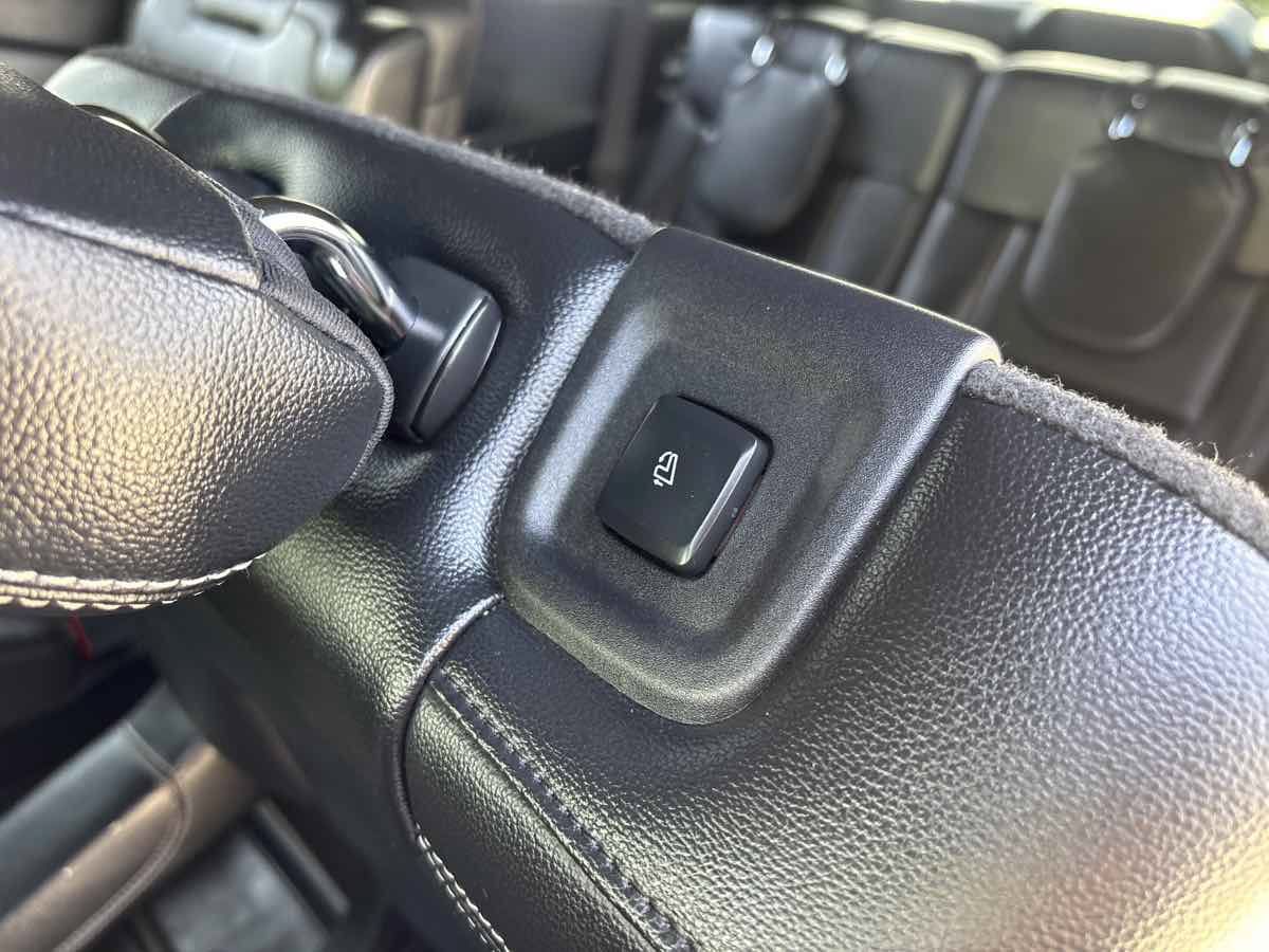Used 2021 Ford Explorer ST w/ Equipment Group 401A AWD/4WD image 15