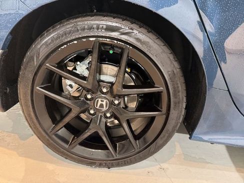 Used 2025 Honda Civic Sport image 16