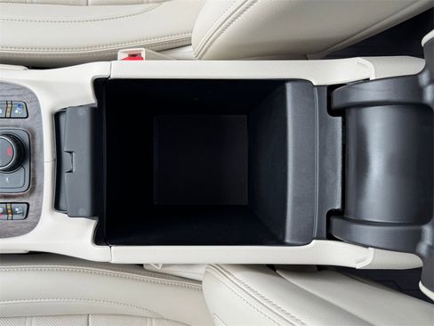 Used 2023 GMC Acadia Denali w/ Denali Ultimate Package image 26