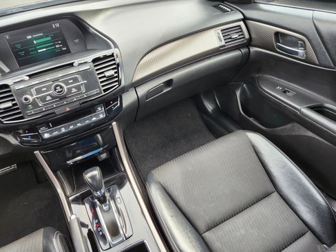 Used 2016 Honda Accord Sport image 14
