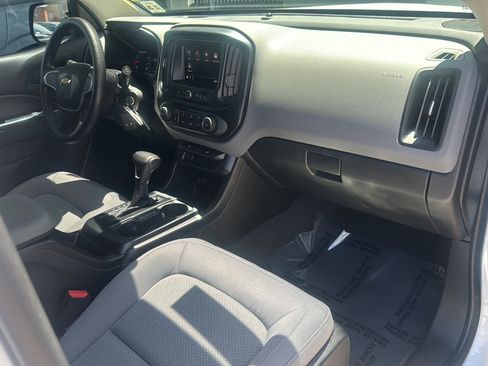 Used 2021 Chevrolet Colorado W/T w/ WT Convenience Package RWD image 11