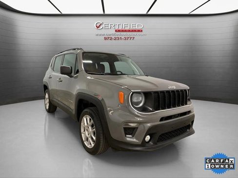 Used 2022 Jeep Renegade Latitude image 3