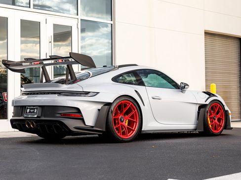 Used 2024 Porsche 911 GT3 RS RWD image 27