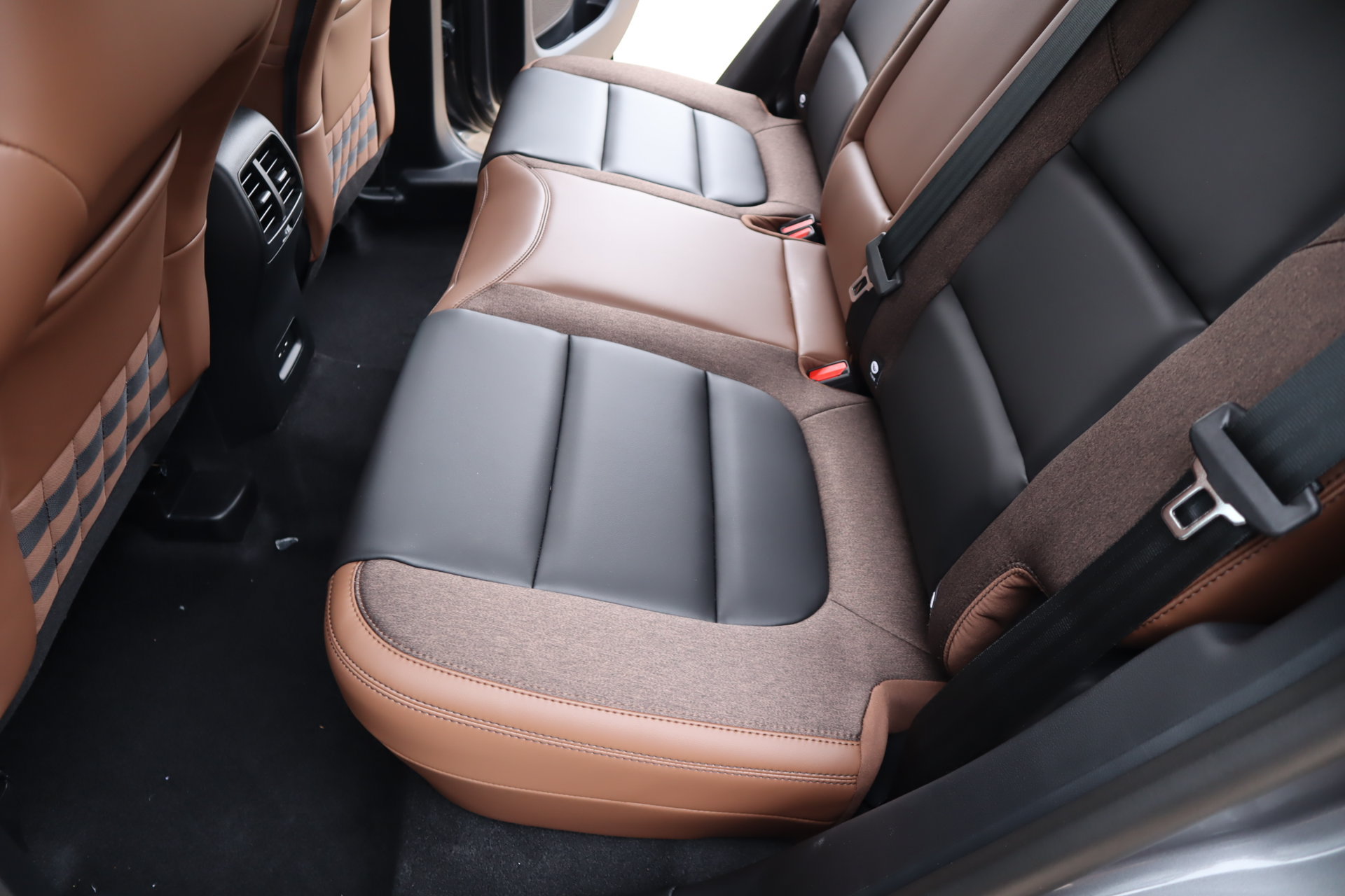 New 2026 Ford Bronco Sport Outer Banks w/ Outer Banks Tech Package+ AWD/4WD image 14