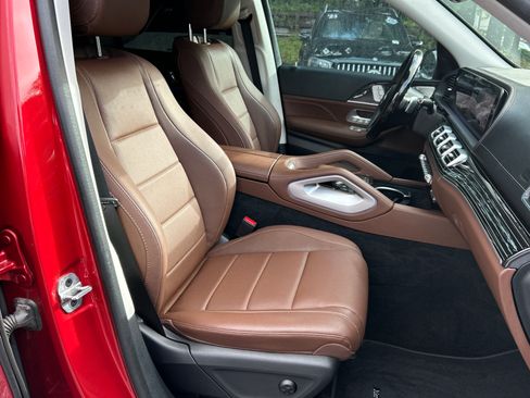 Certified 2024 Mercedes-Benz GLS 450 4MATIC image 56