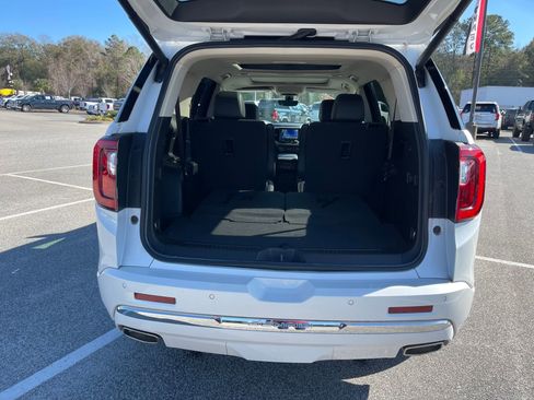 Used 2022 GMC Acadia Denali w/ Denali Ultimate Package image 22