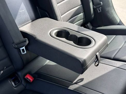 Used 2024 Volkswagen Jetta SE FWD image 20