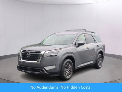 Used 2022 Nissan Pathfinder SV