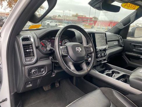 Used 2024 RAM 1500 Laramie image 12