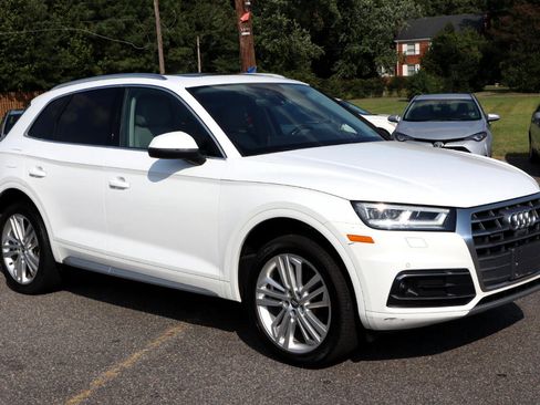 Used 2018 Audi Q5 Prestige w/ Prestige Package image 10