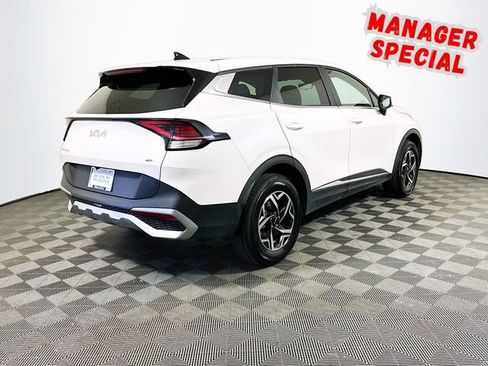 Used 2024 Kia Sportage LX AWD/4WD image 8