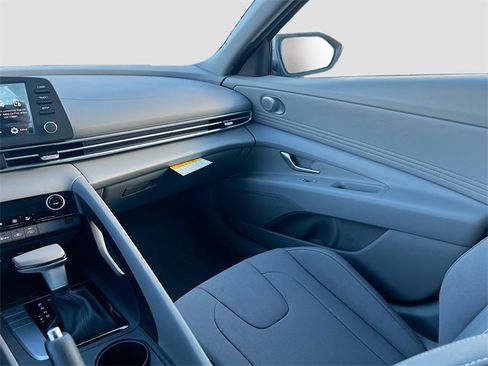 New 2026 Hyundai Elantra Sport image 21
