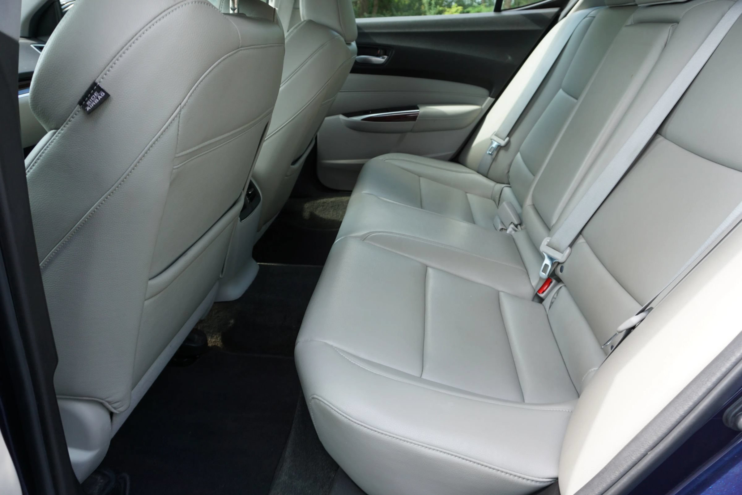 Used 2016 Acura TLX FWD image 16