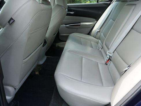 Used 2016 Acura TLX FWD image 16