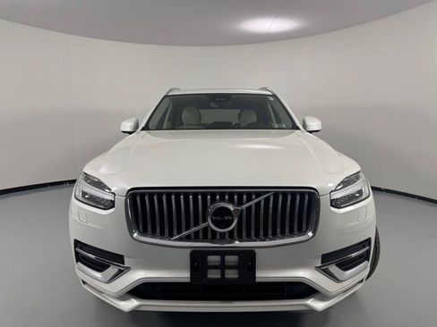 Used 2023 Volvo XC90 B6 Plus w/ Protection Package Premier AWD/4WD image 2