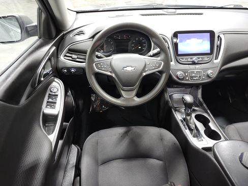 Used 2023 Chevrolet Malibu LS FWD image 24